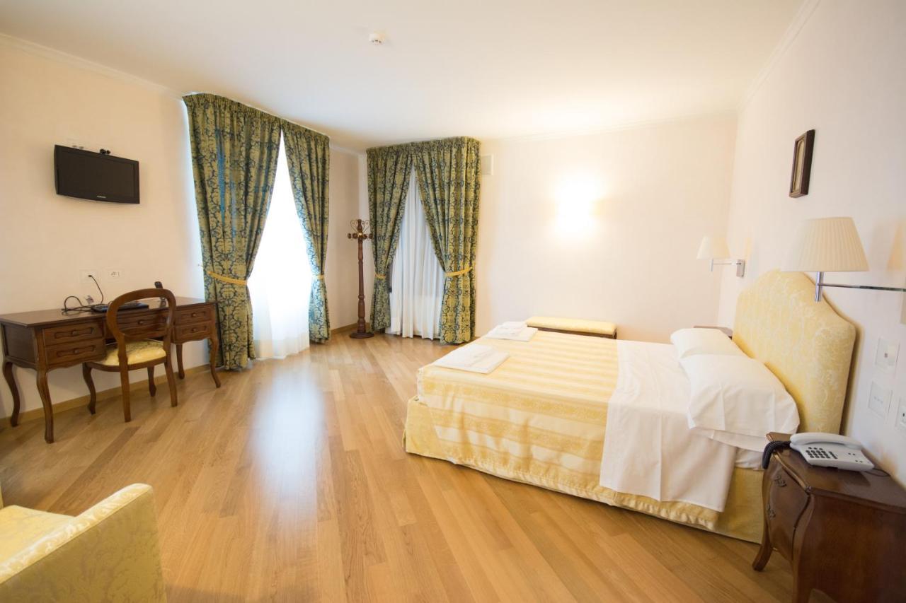 Domus Stella Maris - Casa Per Ferie Hotel Ancona Eksteriør billede