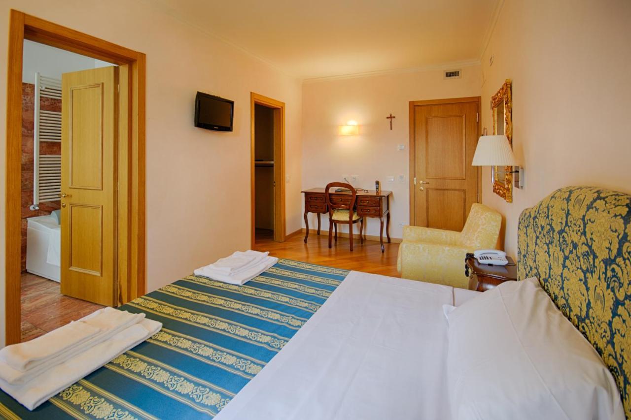 Domus Stella Maris - Casa Per Ferie Hotel Ancona Eksteriør billede
