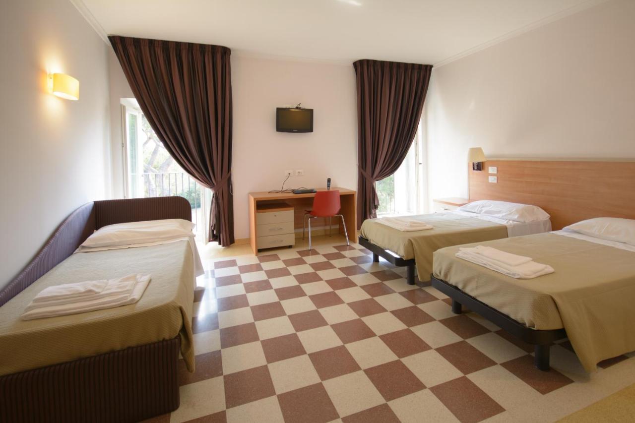 Domus Stella Maris - Casa Per Ferie Hotel Ancona Eksteriør billede