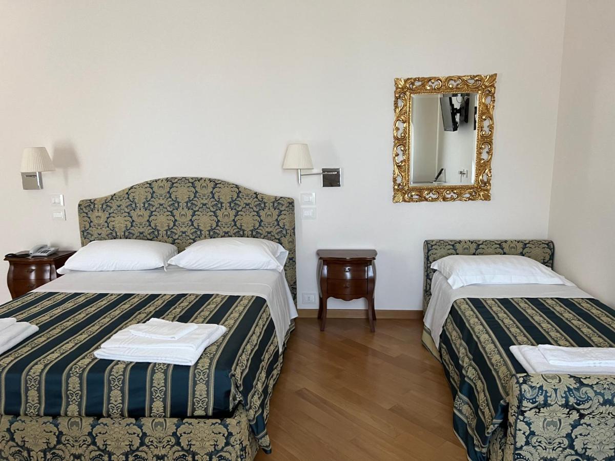 Domus Stella Maris - Casa Per Ferie Hotel Ancona Eksteriør billede