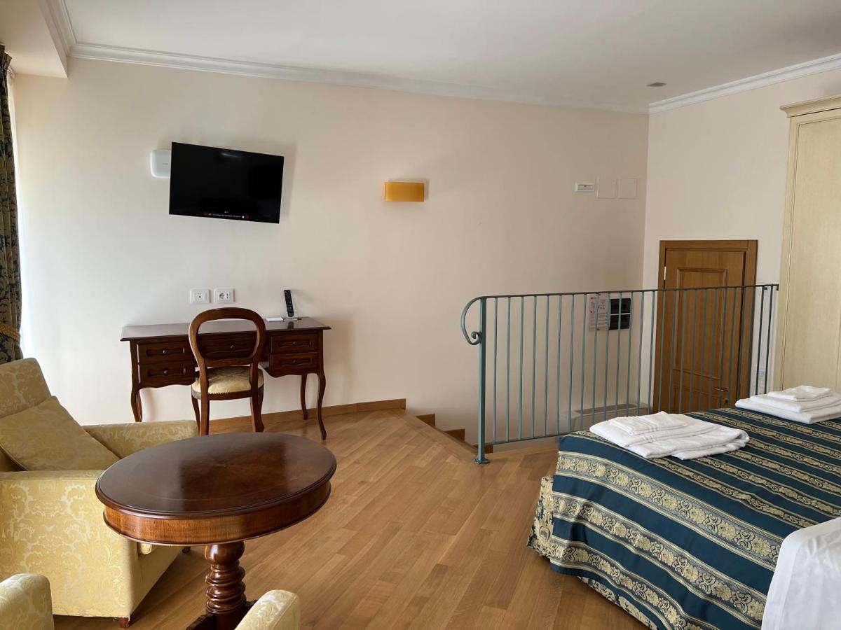 Domus Stella Maris - Casa Per Ferie Hotel Ancona Eksteriør billede