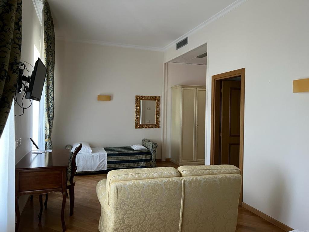 Domus Stella Maris - Casa Per Ferie Hotel Ancona Eksteriør billede