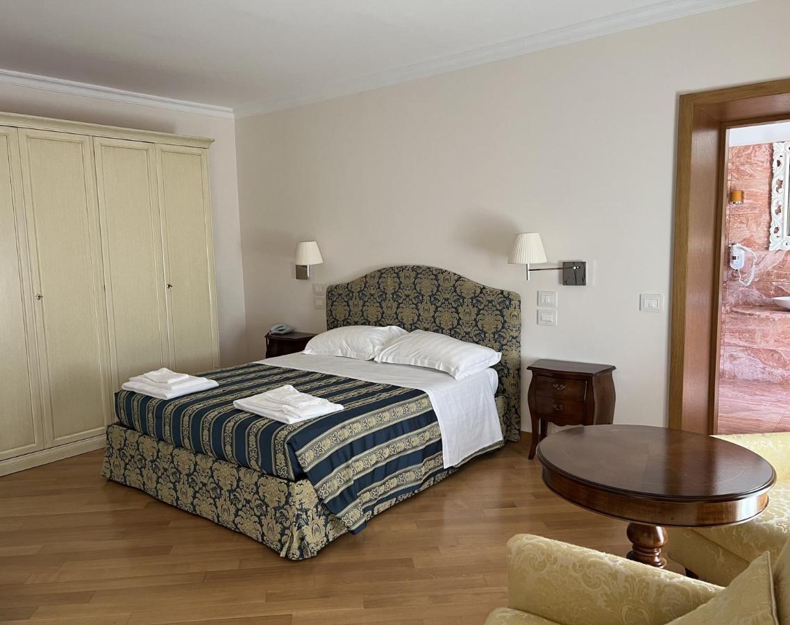 Domus Stella Maris - Casa Per Ferie Hotel Ancona Eksteriør billede