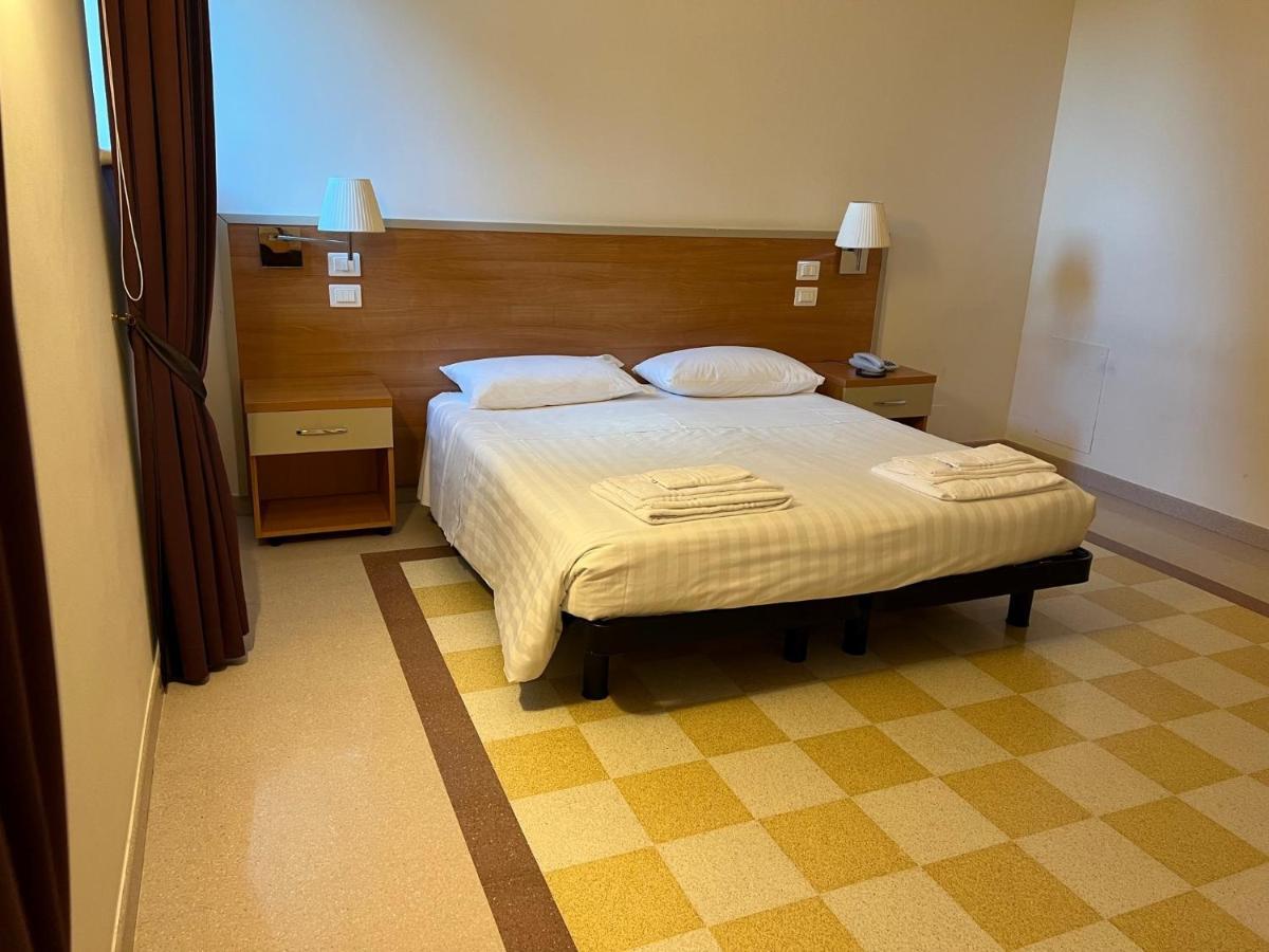 Domus Stella Maris - Casa Per Ferie Hotel Ancona Eksteriør billede